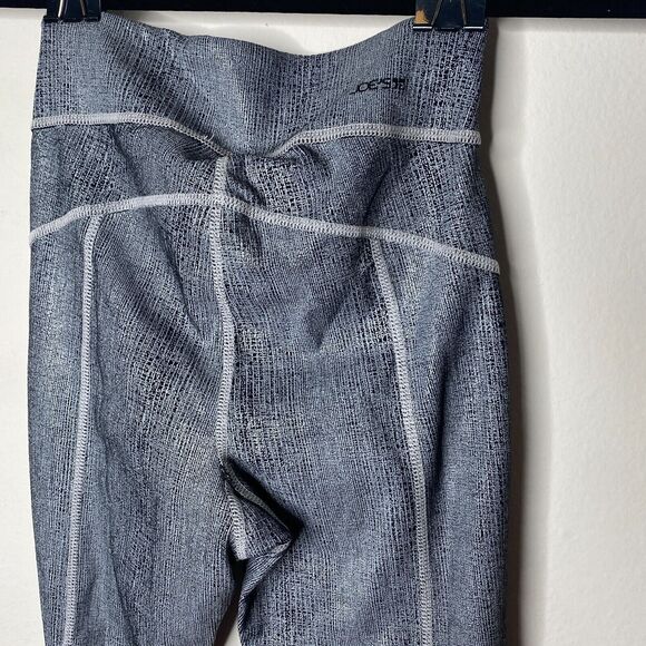 NWT Joe's Off Duty Comfy Gray Snakeskin Mid-Rise Soft Stretch Rhythm Leggings XS - Picture 7 of 13